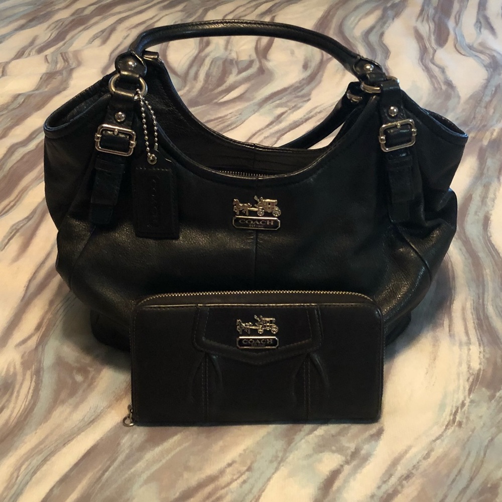 Authentic Coach purse & matching wallet!